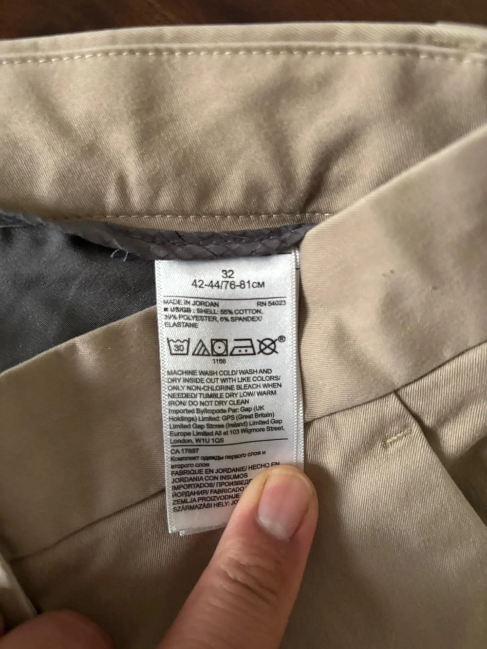 Banana Republic Men's Flat-Front Chino Shorts - Taupe